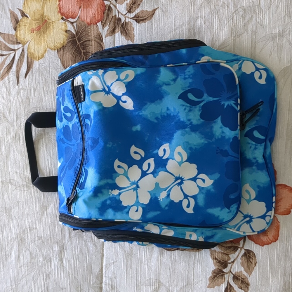 L.L. Bean toiletry bag - large